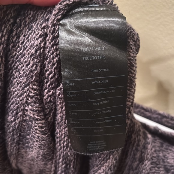 Volcom woman's black and tan sweater - Picture 9 of 10